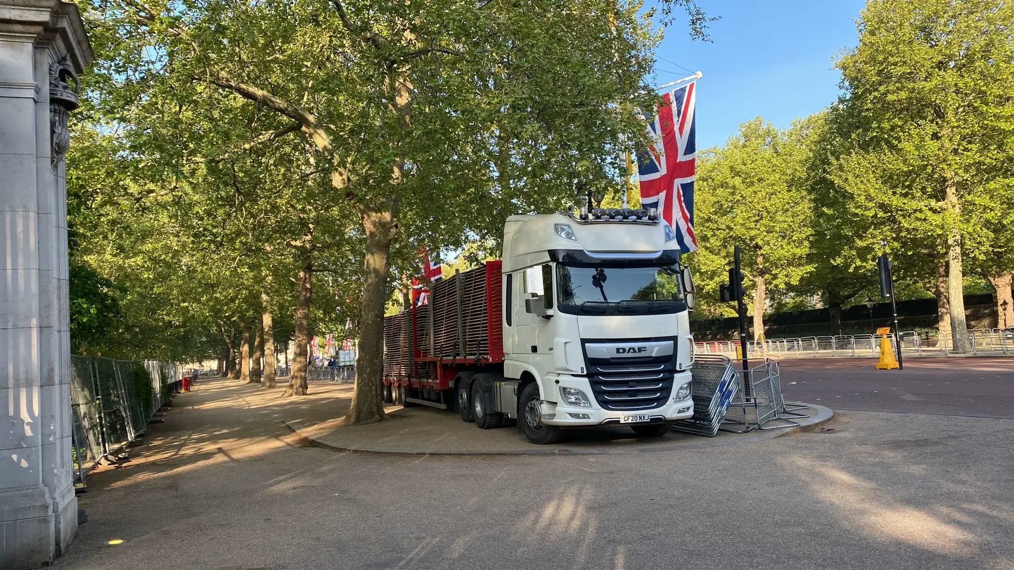 Marathon trackway setup